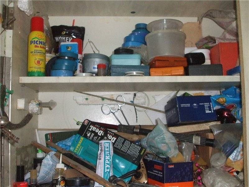 Хранение удочек, снастей и принадлежностей для рыбалки в гараже