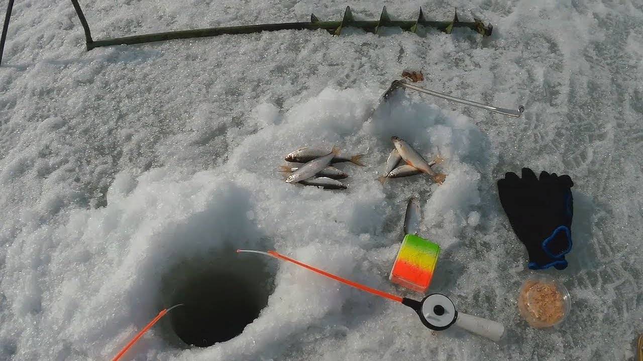 Оснастка для ловли уклейки на поплавочную удочку