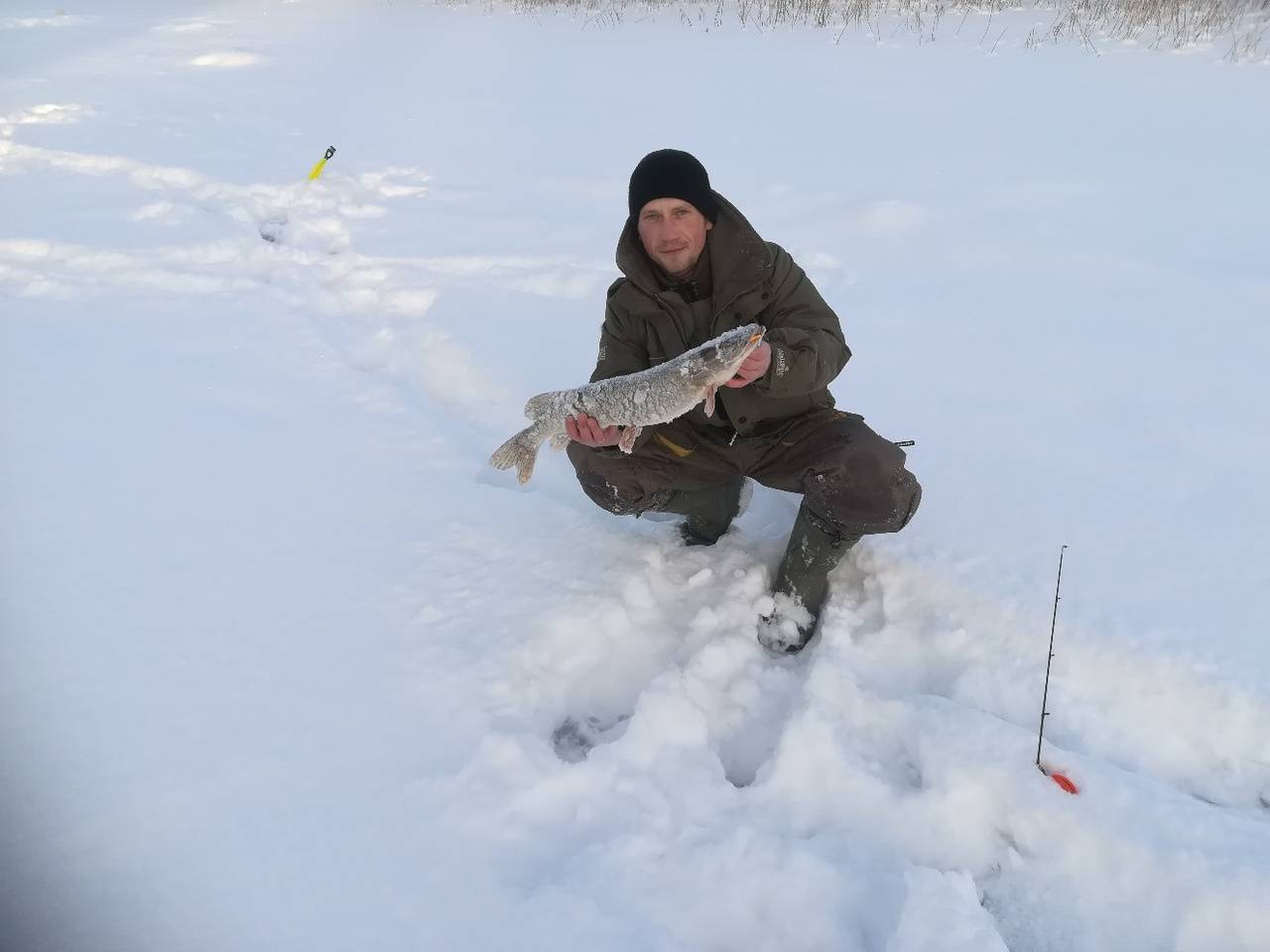 Эффективная ловля. Десногорское водохранилище зимой. Десногорское водохранилище рыбалка. Рыбалка в Слободском районе. Десногорское водохранилище зимой фото.